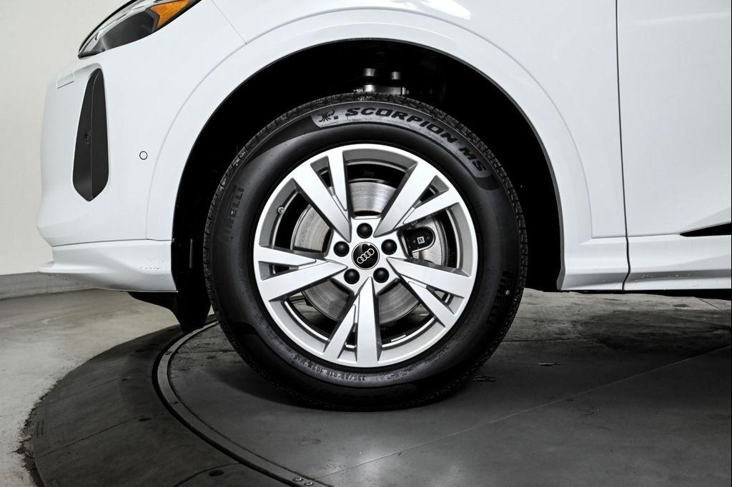 new 2025 Audi Q5 car, priced at $56,975