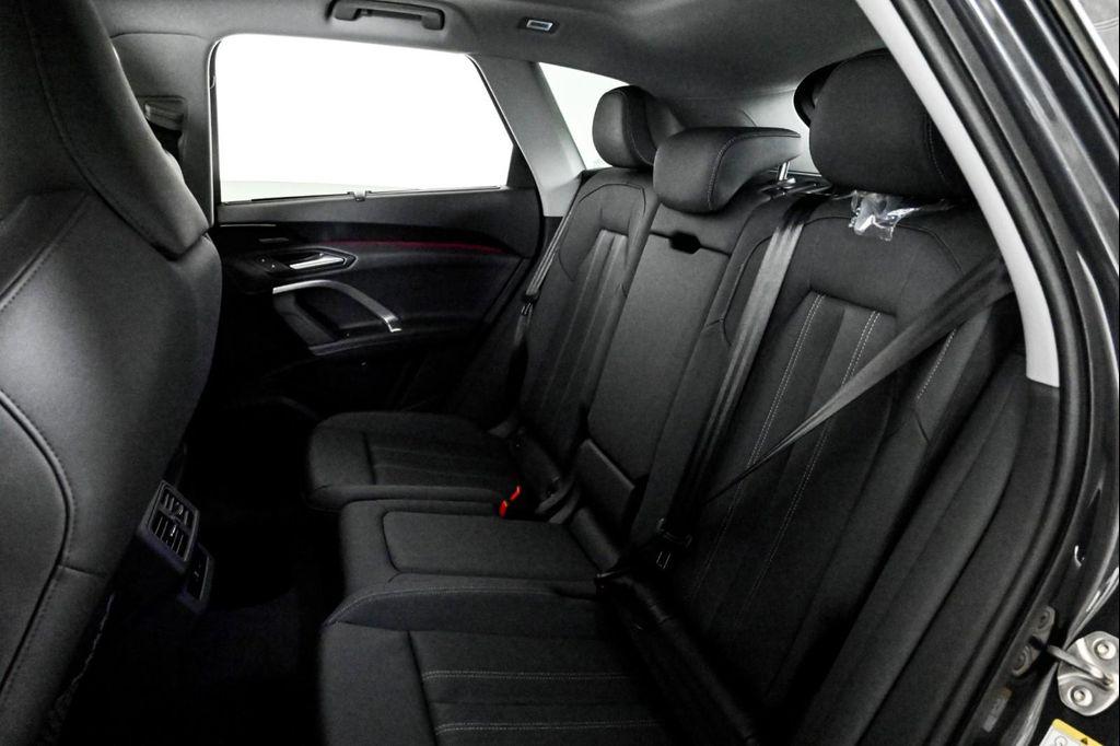 new 2025 Audi Q5 car, priced at $61,300