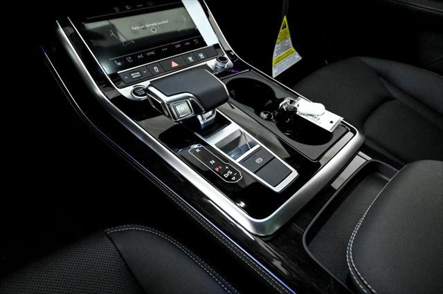new 2025 Audi Q7 car, priced at $77,750