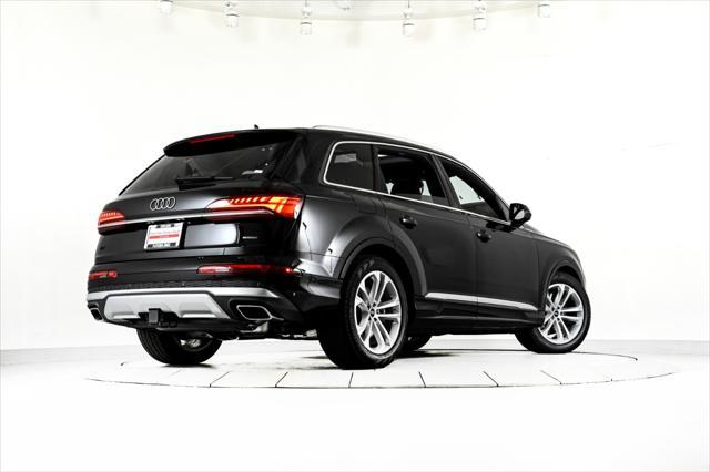 new 2025 Audi Q7 car, priced at $81,705