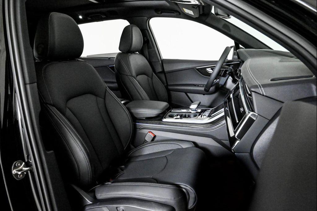 new 2025 Audi Q7 car, priced at $81,705