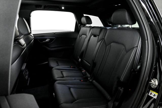 new 2025 Audi Q7 car, priced at $81,705