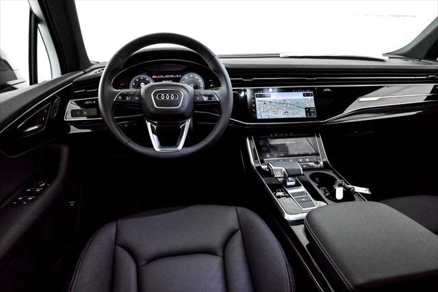 new 2025 Audi Q7 car, priced at $71,800