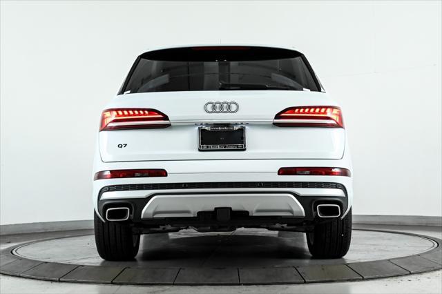 new 2025 Audi Q7 car, priced at $75,745