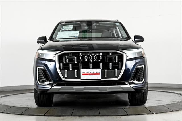 new 2025 Audi Q7 car, priced at $65,455