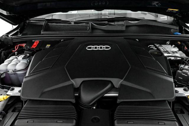 new 2025 Audi Q7 car, priced at $72,595