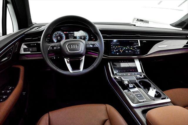 new 2025 Audi Q7 car, priced at $71,305