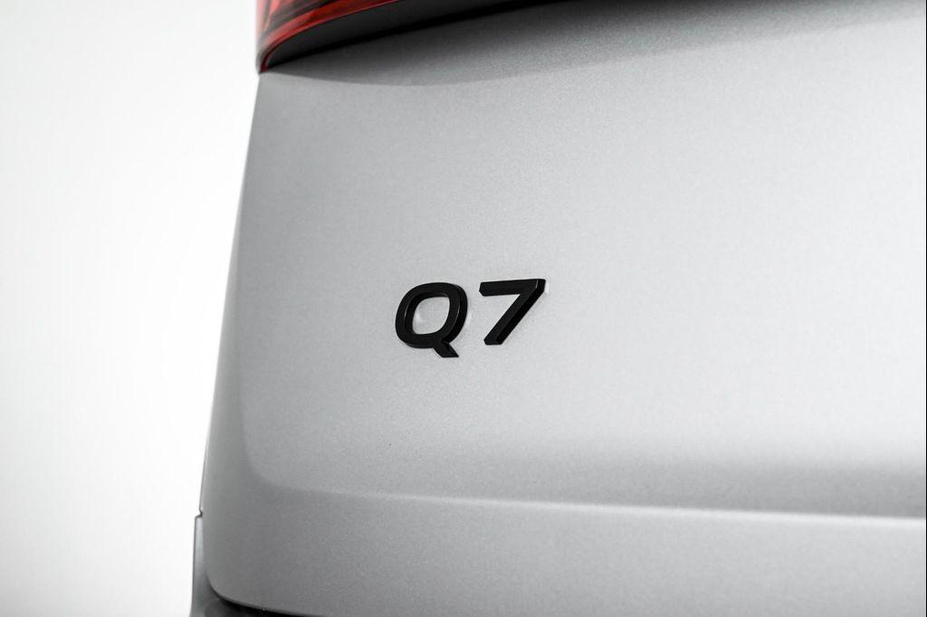 used 2025 Audi Q7 car, priced at $57,944