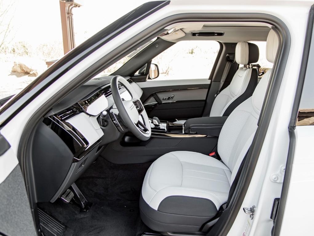 new 2025 Land Rover Range Rover Sport car, priced at $124,615
