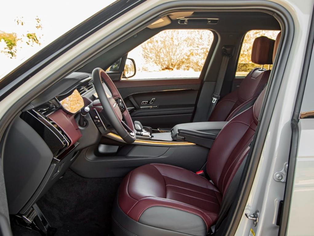 new 2025 Land Rover Range Rover Sport car, priced at $126,305