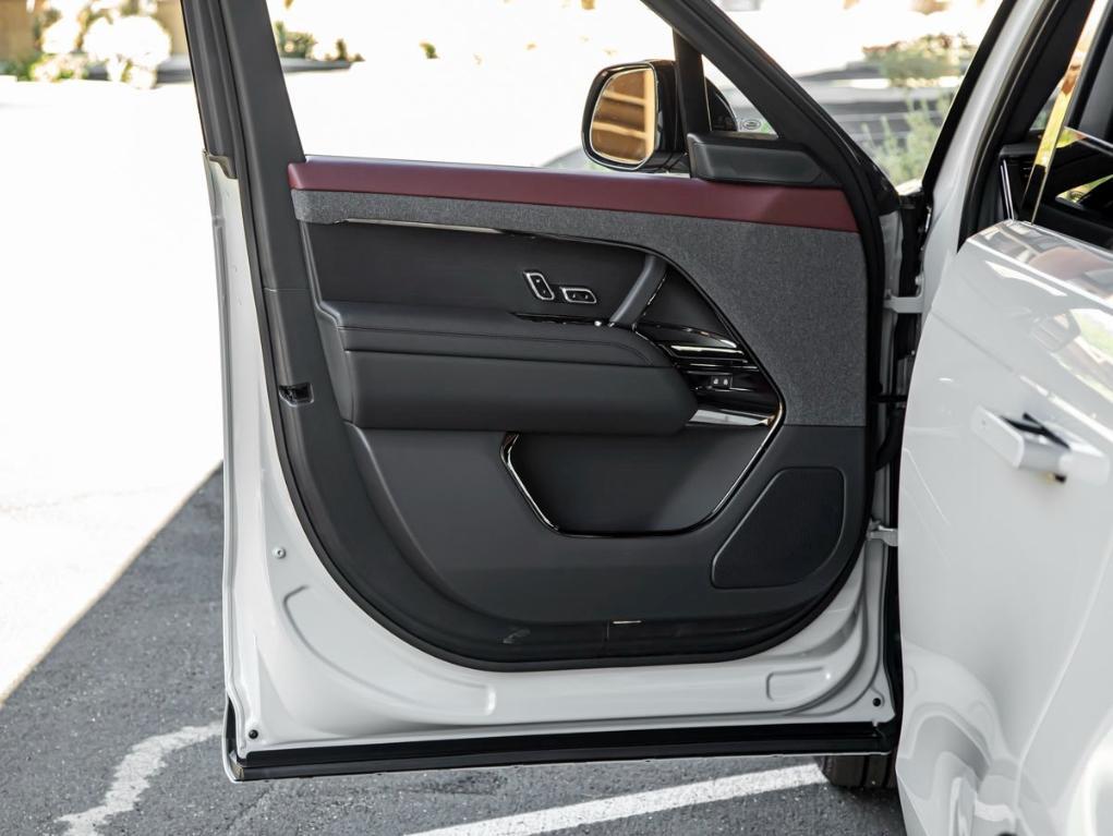 new 2025 Land Rover Range Rover Sport car, priced at $126,305