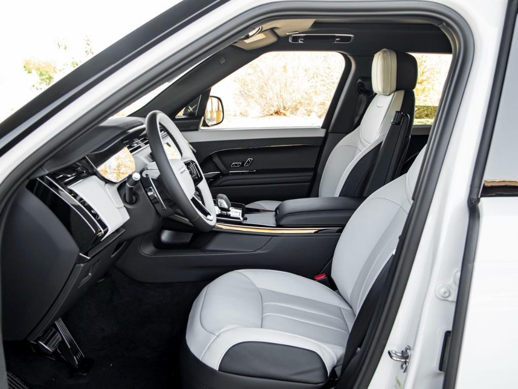 new 2025 Land Rover Range Rover Sport car, priced at $119,565