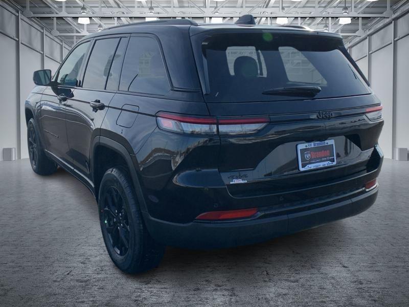new 2025 Jeep Grand Cherokee car, priced at $41,655