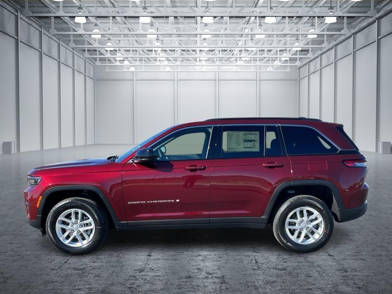 new 2025 Jeep Grand Cherokee car, priced at $37,867