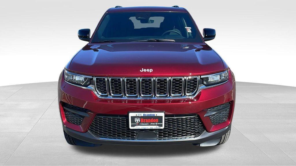 new 2025 Jeep Grand Cherokee car, priced at $37,867