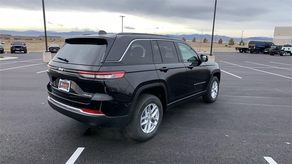 new 2025 Jeep Grand Cherokee car, priced at $39,305