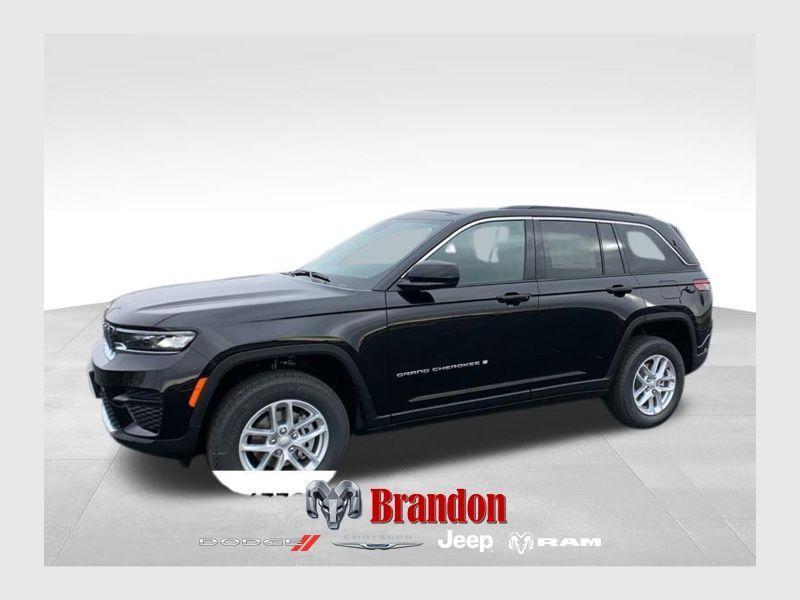 new 2025 Jeep Grand Cherokee car, priced at $35,970