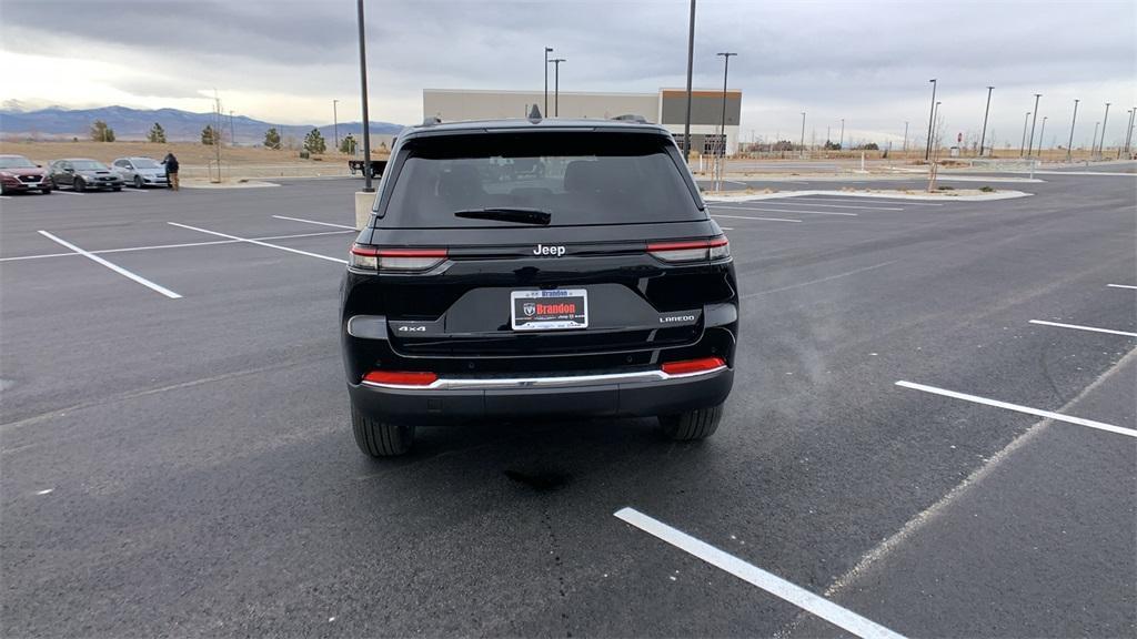 new 2025 Jeep Grand Cherokee car, priced at $39,305