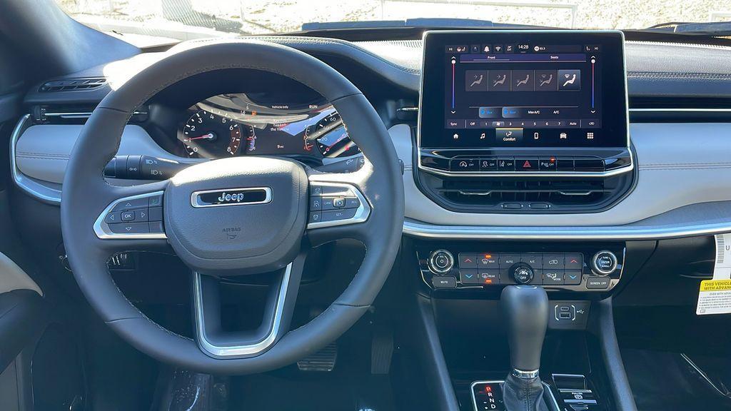 new 2025 Jeep Compass car, priced at $34,467