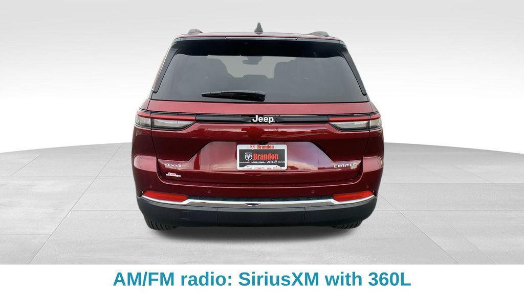 new 2025 Jeep Grand Cherokee car, priced at $44,979