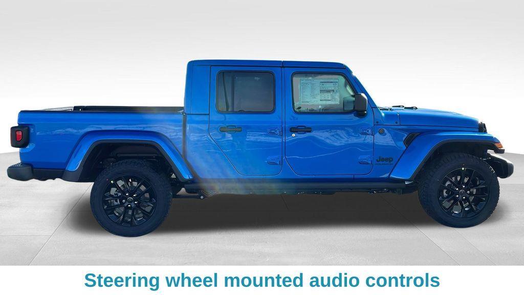new 2025 Jeep Gladiator car, priced at $41,427