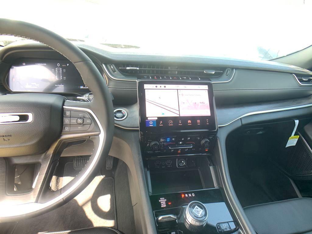 new 2025 Jeep Grand Cherokee 4xe car, priced at $58,300