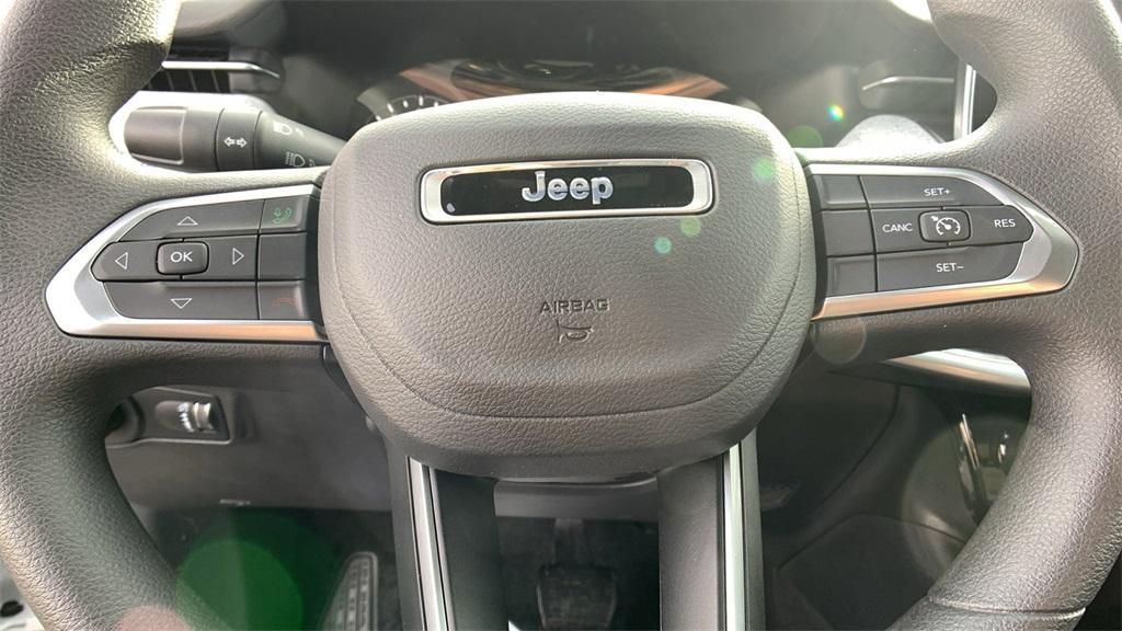 new 2025 Jeep Compass car, priced at $26,724