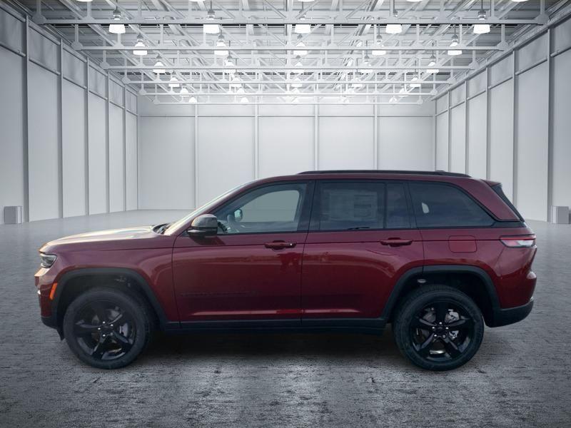 new 2025 Jeep Grand Cherokee car, priced at $43,393