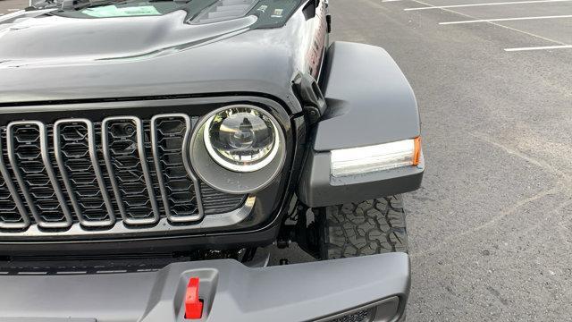 new 2025 Jeep Wrangler car, priced at $53,522