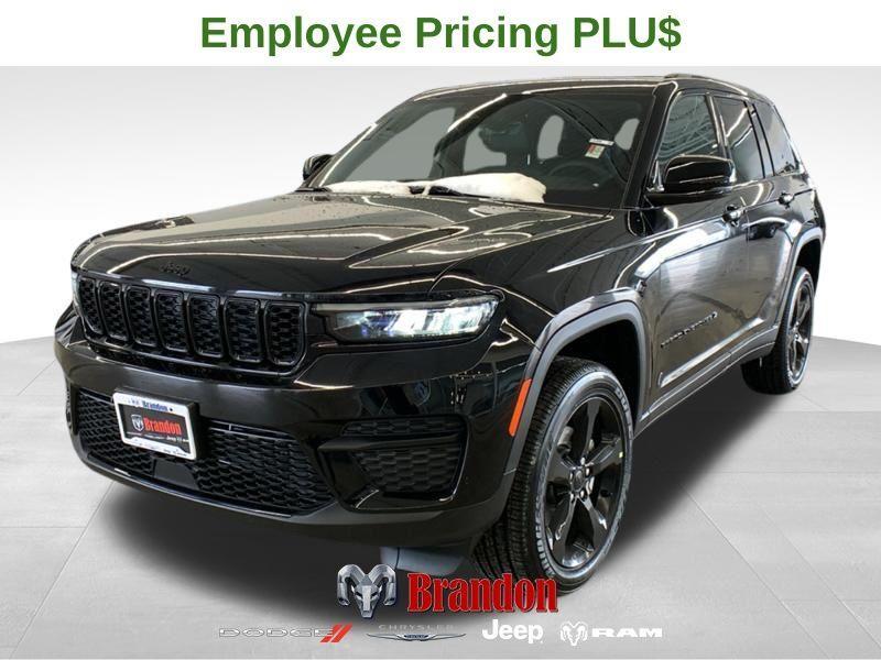 new 2025 Jeep Grand Cherokee car, priced at $42,791