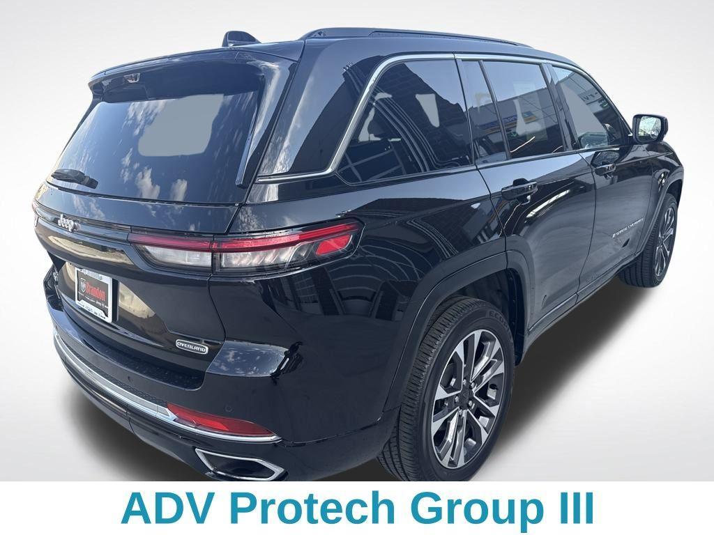 used 2024 Jeep Grand Cherokee car, priced at $43,965