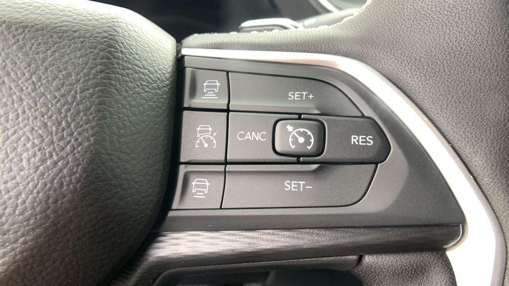 new 2025 Jeep Grand Cherokee L car, priced at $45,822