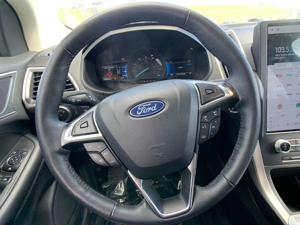 used 2024 Ford Edge car, priced at $28,262