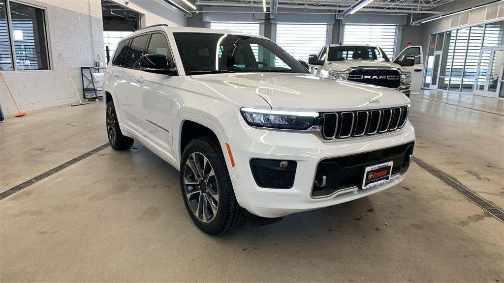 new 2025 Jeep Grand Cherokee L car, priced at $60,301