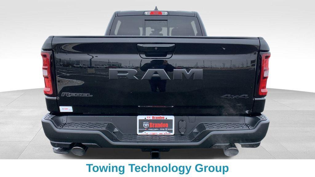 new 2025 Ram 1500 car, priced at $55,557