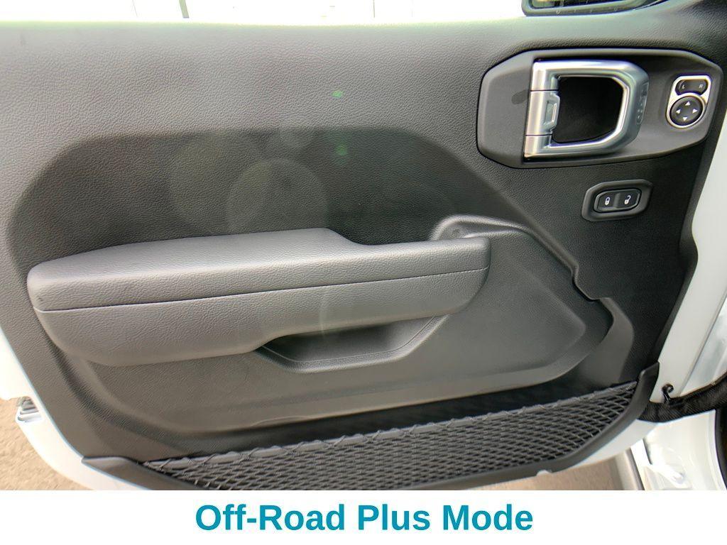 new 2026 Jeep Wrangler car, priced at $47,833