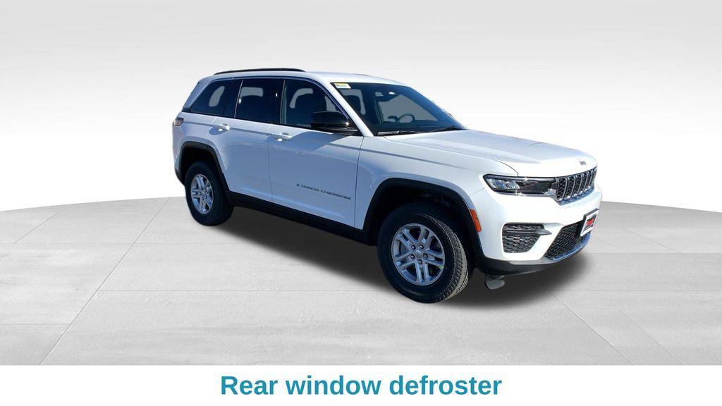 new 2025 Jeep Grand Cherokee car, priced at $38,357