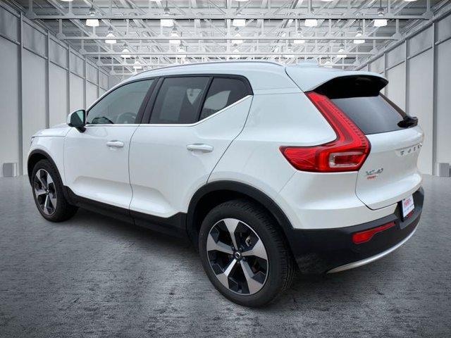 used 2024 Volvo XC40 car, priced at $35,012