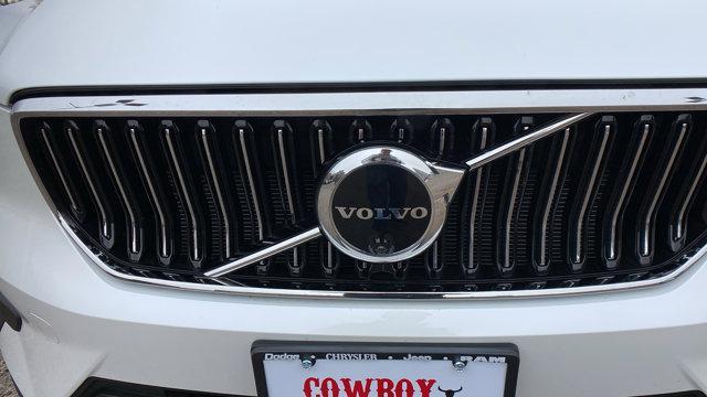 used 2024 Volvo XC40 car, priced at $35,012