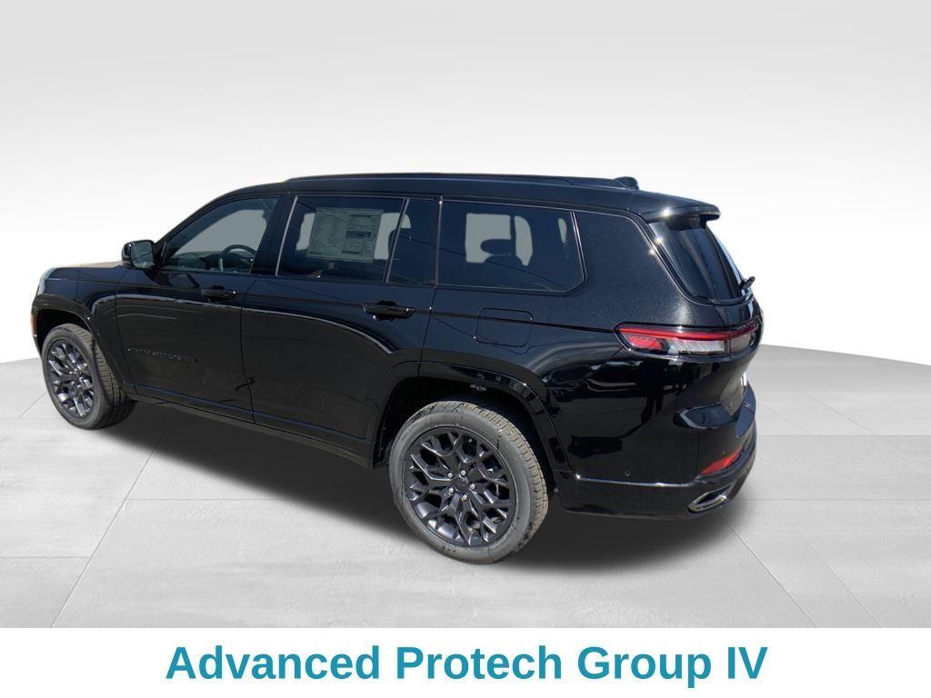 new 2025 Jeep Grand Cherokee L car, priced at $68,172