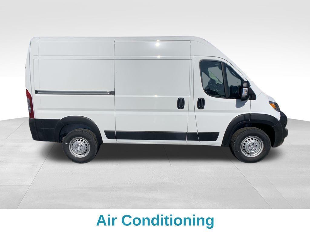 new 2025 Ram ProMaster 2500 car, priced at $52,386