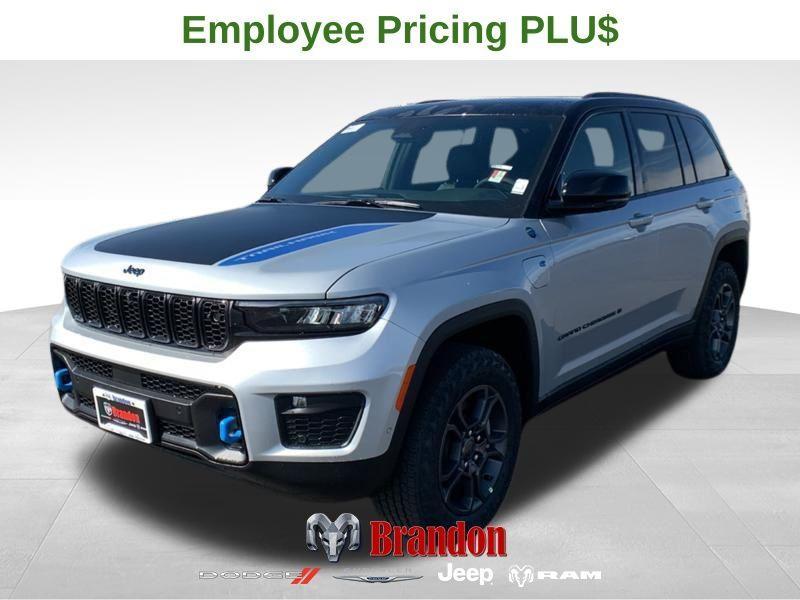 new 2025 Jeep Grand Cherokee 4xe car, priced at $65,044