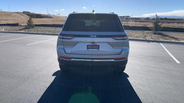 new 2025 Jeep Grand Cherokee car, priced at $37,852