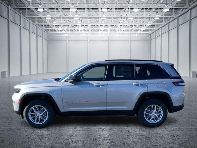 new 2025 Jeep Grand Cherokee car, priced at $37,852