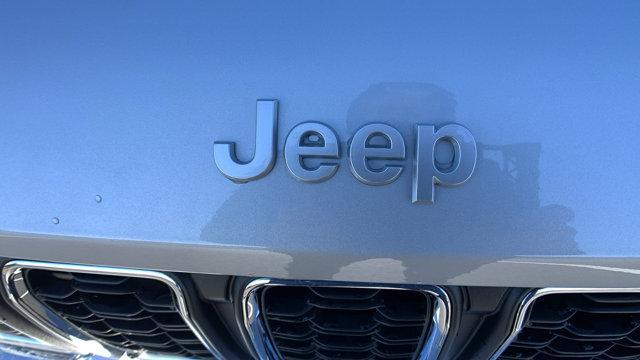 new 2025 Jeep Grand Cherokee car, priced at $37,852