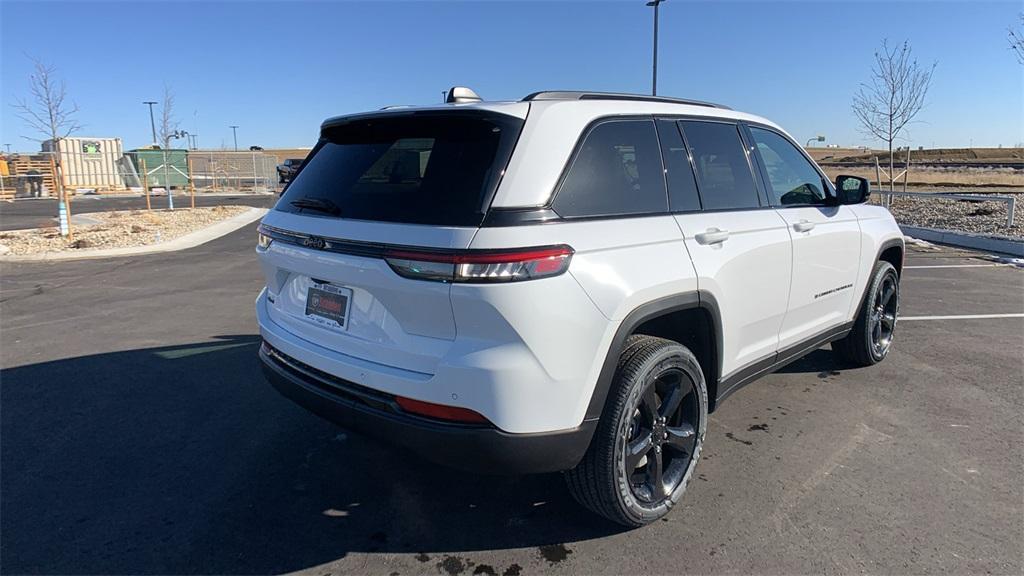 new 2025 Jeep Grand Cherokee car, priced at $43,610