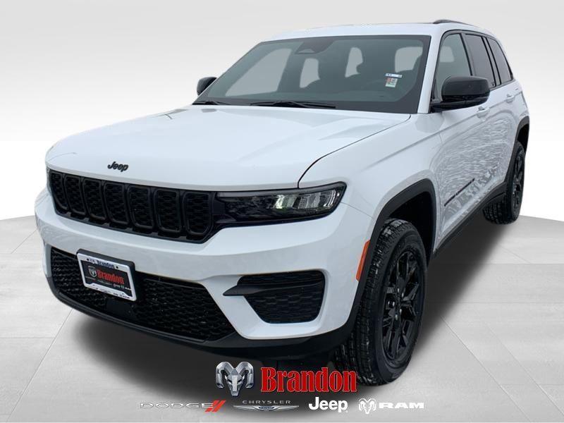 new 2025 Jeep Grand Cherokee car, priced at $40,146