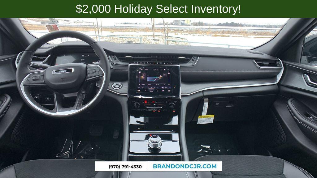 new 2025 Jeep Grand Cherokee car, priced at $41,396