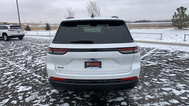 new 2025 Jeep Grand Cherokee car, priced at $40,435