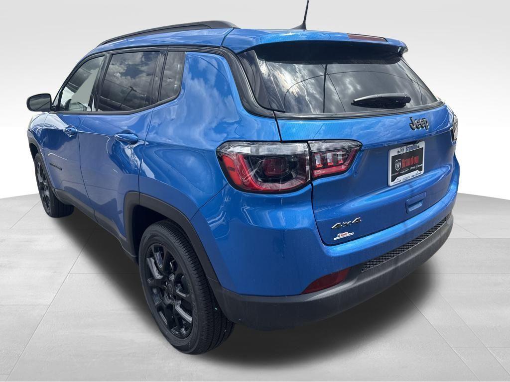 new 2025 Jeep Compass car, priced at $30,086